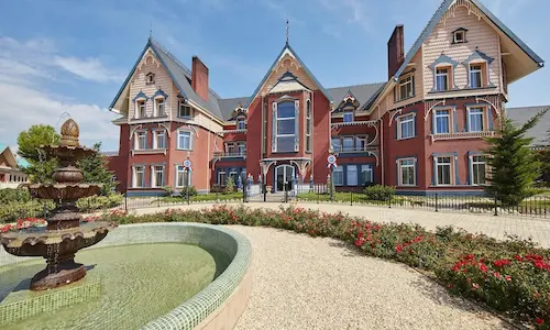 Mansion de Lucy