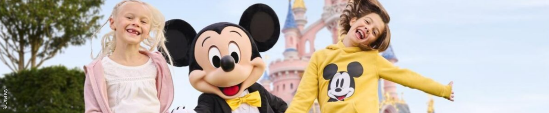 Famille à Disneyland