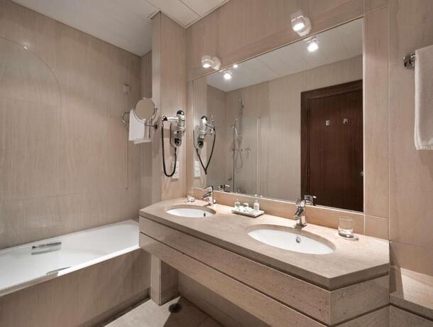 Hôtel NH Campo Grande 4* - 3